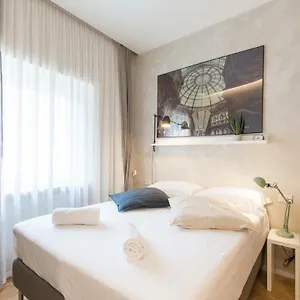 Maison d'hôtes Duomo Deluxe, Milan